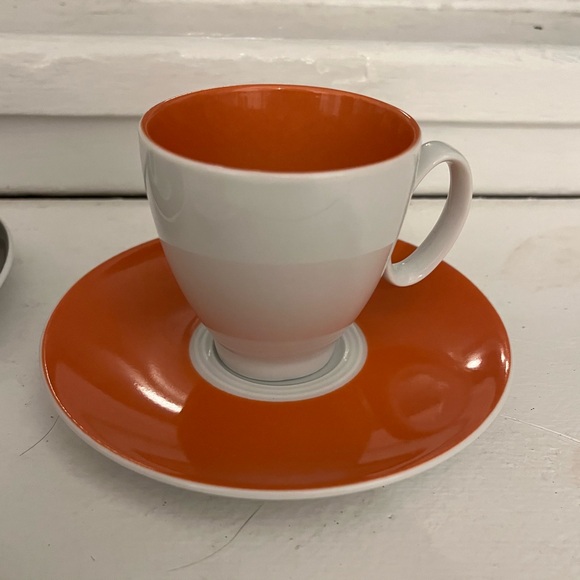 Guy Degrenne Espresso Cups and Saucers Set of 4 - Picture 3 of 14